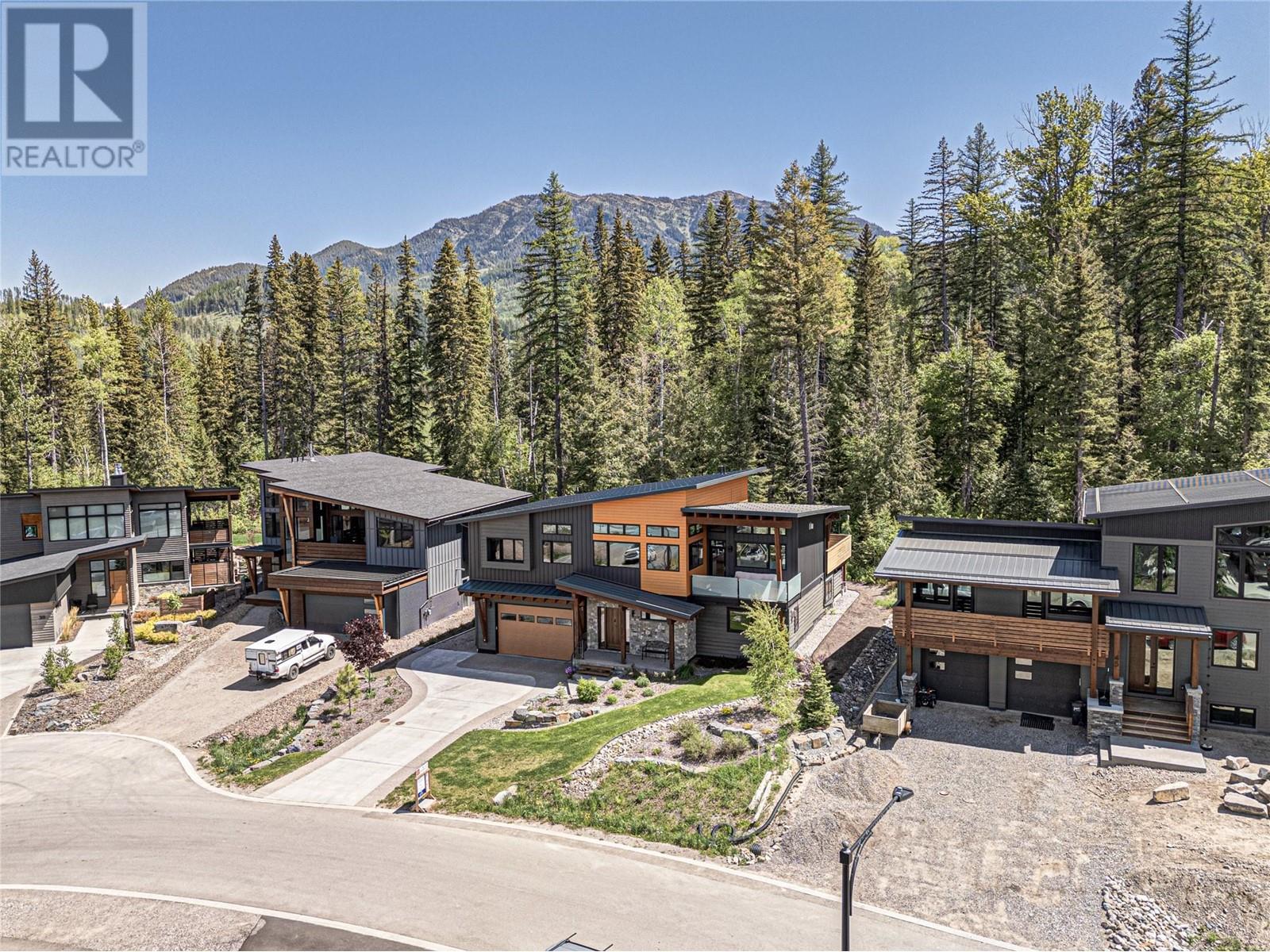 43 Piedmont Drive, Fernie, British Columbia  V0B 1M4 - Photo 3 - 10335694