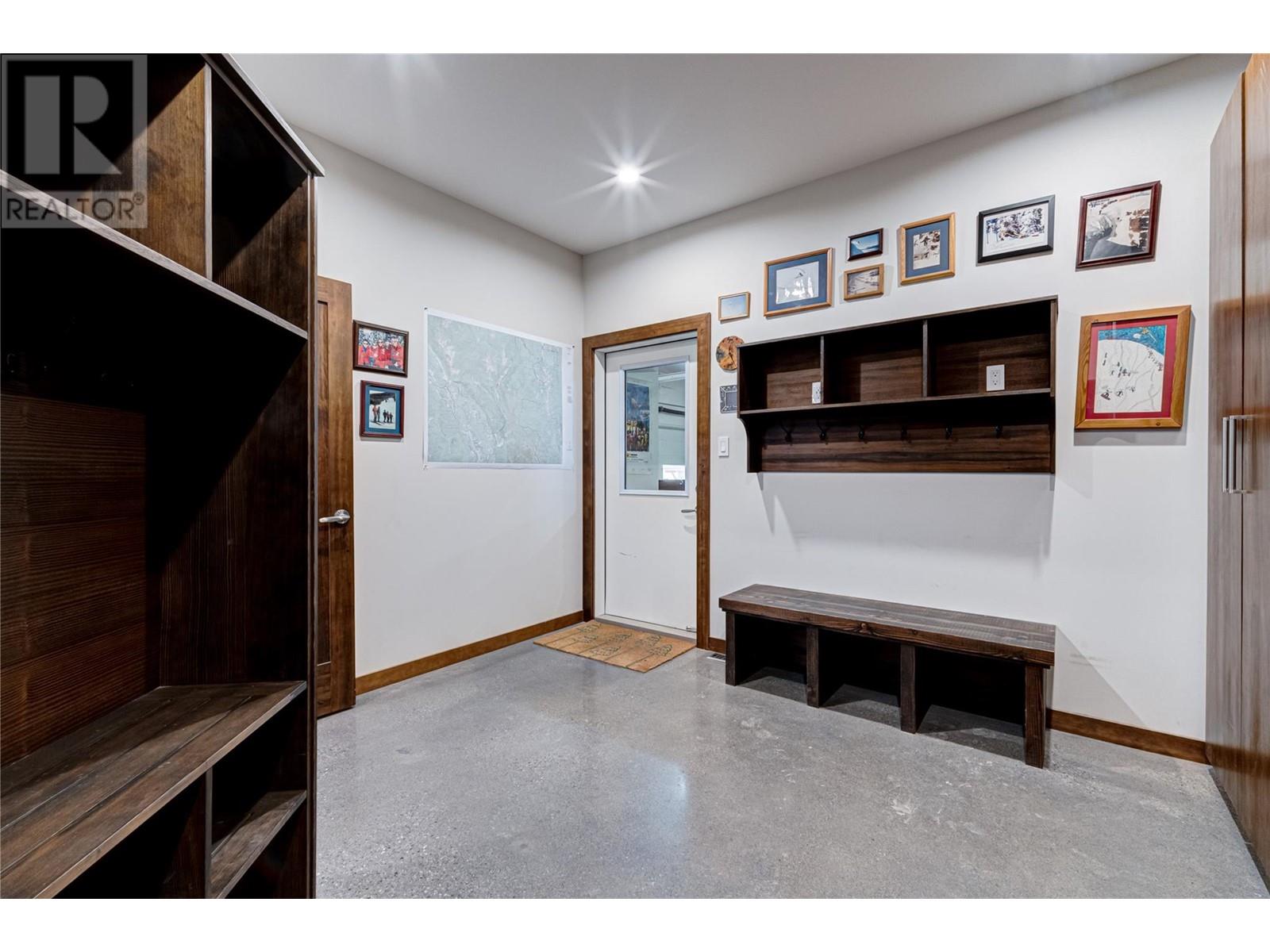 43 Piedmont Drive, Fernie, BC V0B1M4