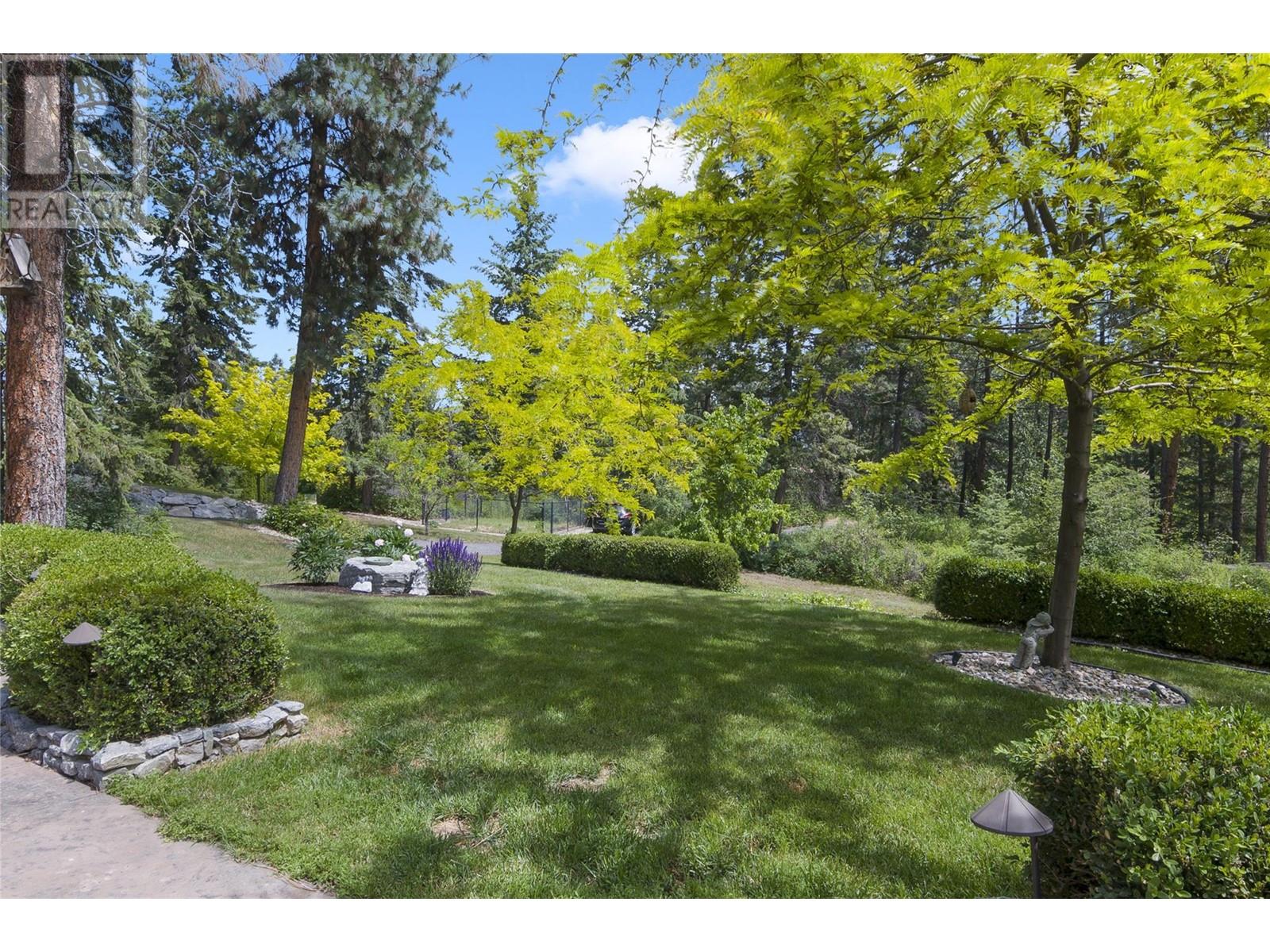 4163 Mahonia Drive S, Kelowna, BC V1W4T1