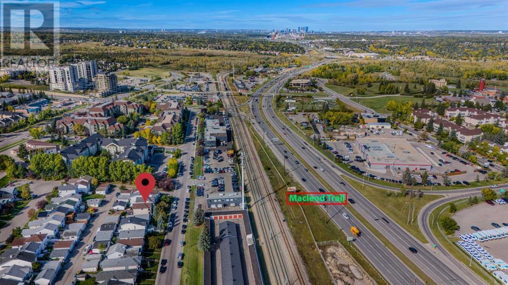 14993 5 Street Sw, Calgary, Alberta  T2Y 3E2 - Photo 3 - A2226537