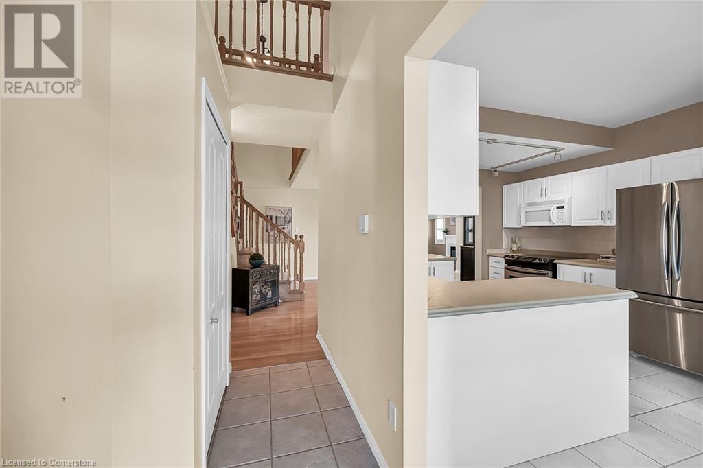 Property at 212 STONEHENGE Drive Unit# 10 image 4