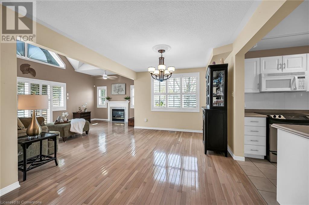 212 Stonehenge Drive Unit# 10, Ancaster, Ontario  L9K 1N5 - Photo 13 - 40722796