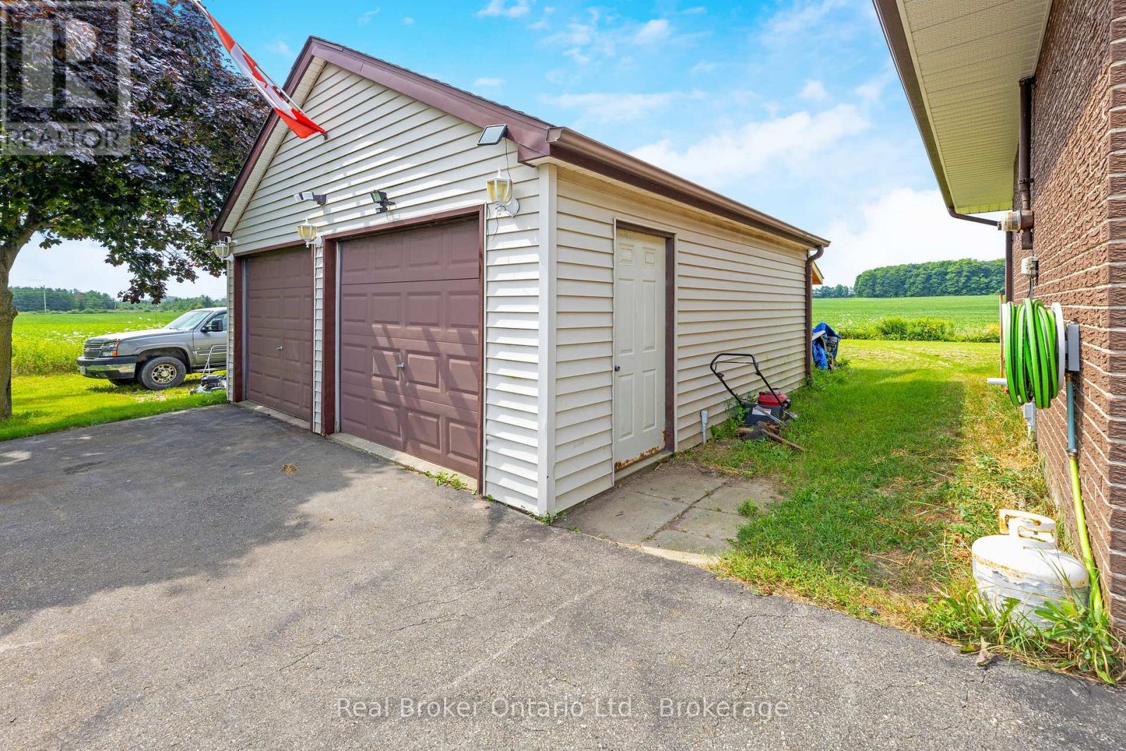 9110 Tenth Line, Halton Hills, Ontario L0P 1K0 - Photo 5 - W12186918