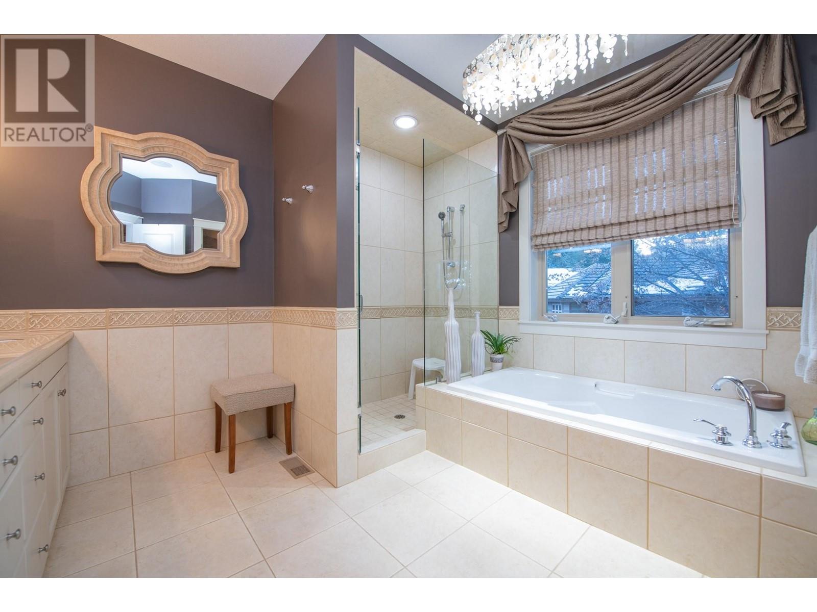 108 Mashie Crescent, Vernon, BC V1H1V8