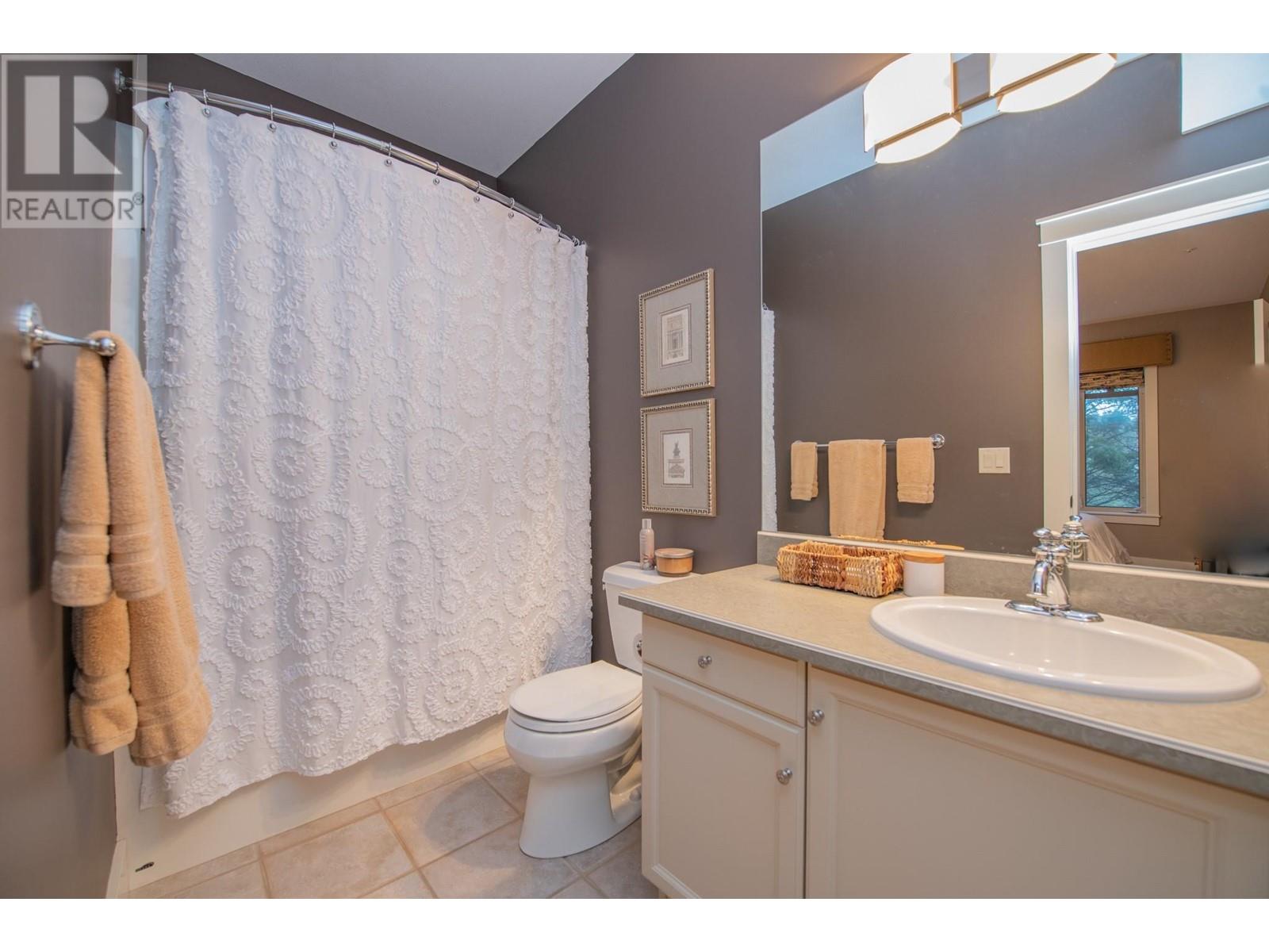 108 Mashie Crescent, Vernon, BC V1H1V8