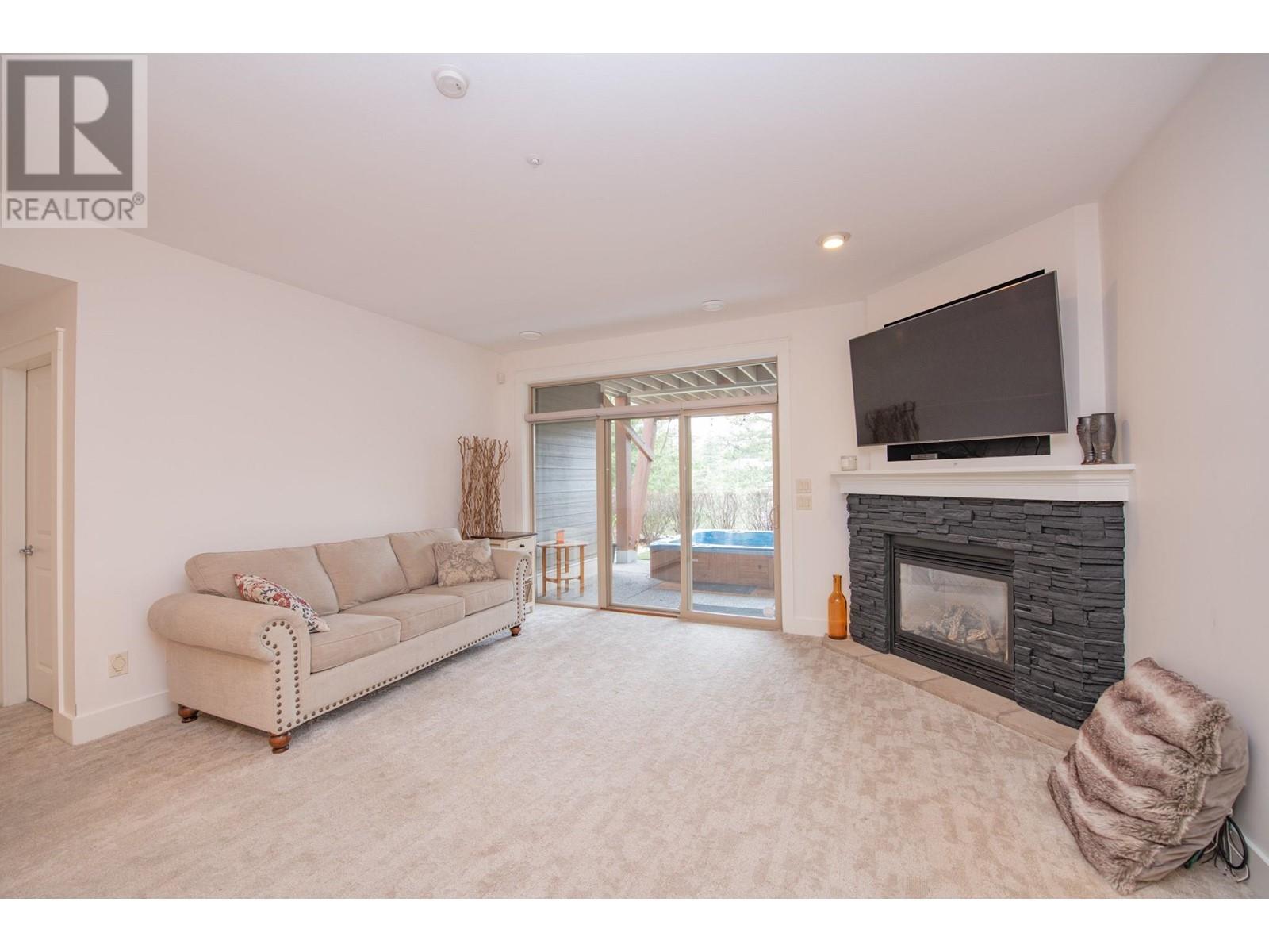 159 Dormie Park Crescent, Vernon, BC V1H1Y7