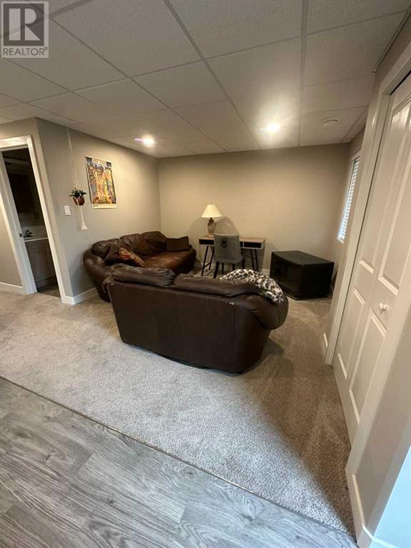 4, 65 Aquitania Circle W, Lethbridge, Alberta  T1J 5M5 - Photo 8 - A2226543