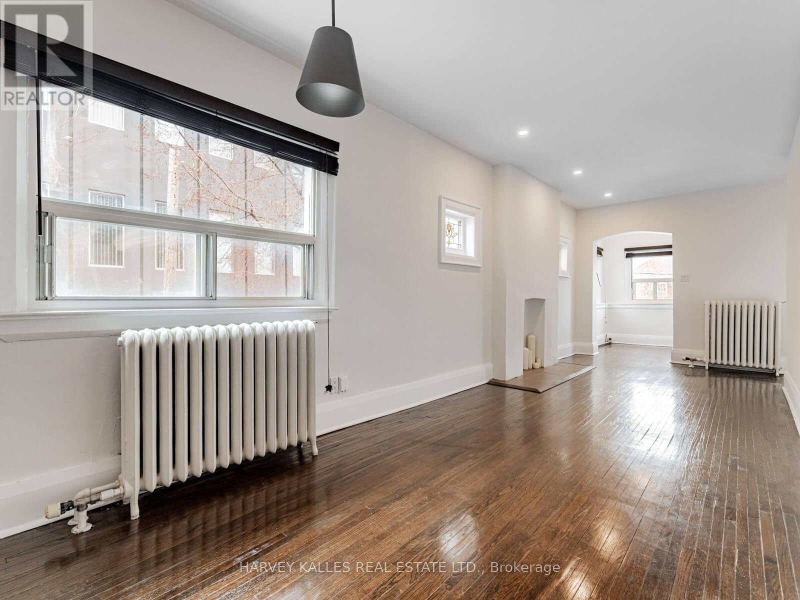 Upper Unit - 29 Snowdon Avenue, Toronto (Lawrence Park North), Ontario  M4N 2A7 - Photo 4 - C12186905