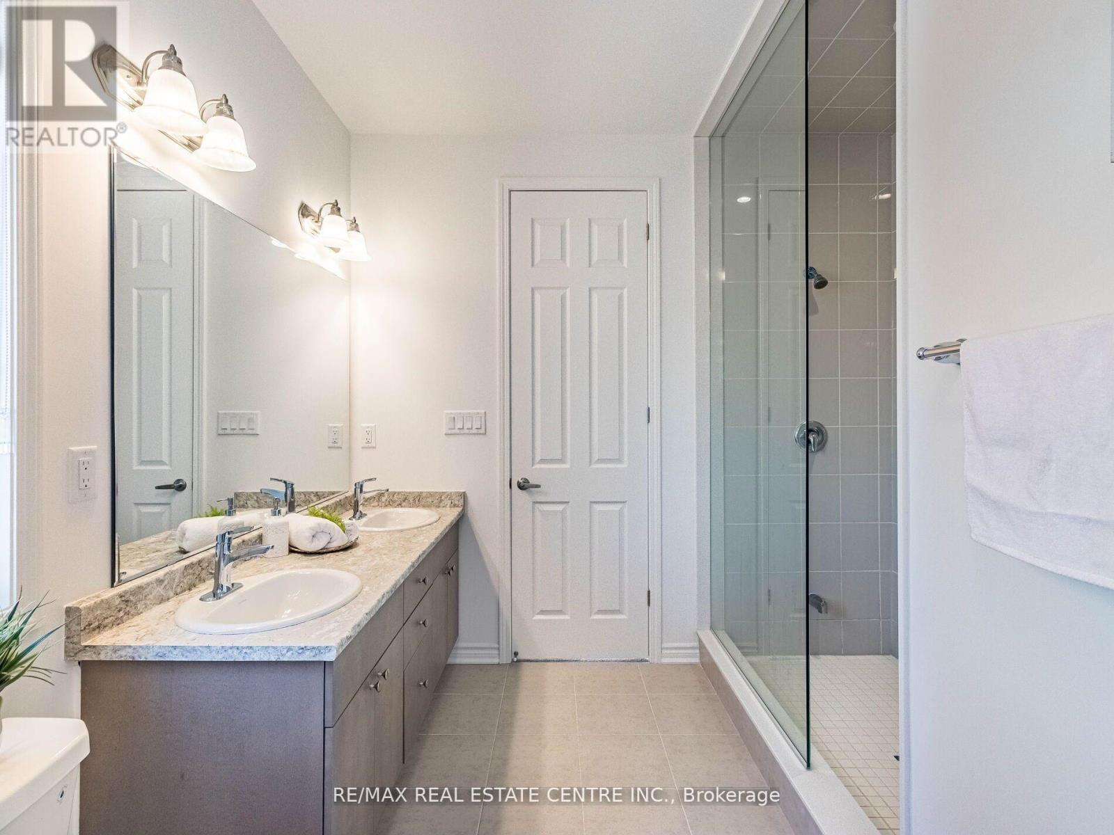 1577 Scarlett Trail, Pickering, Ontario  L0H 1J0 - Photo 17 - E12186900