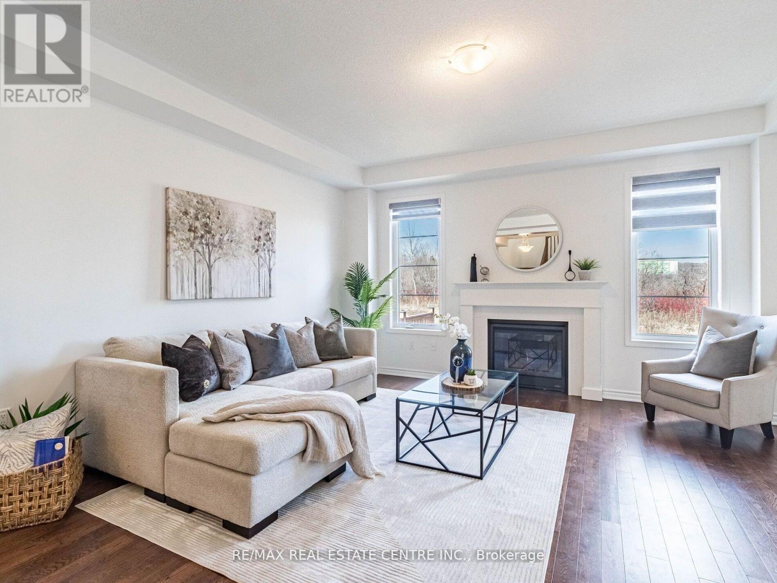 1577 Scarlett Trail, Pickering, Ontario  L0H 1J0 - Photo 6 - E12186900
