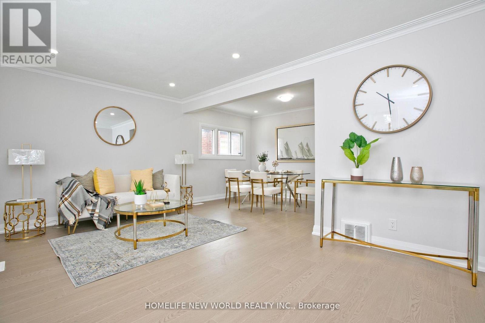 1010 KENNEDY ROAD, Toronto, Ontario