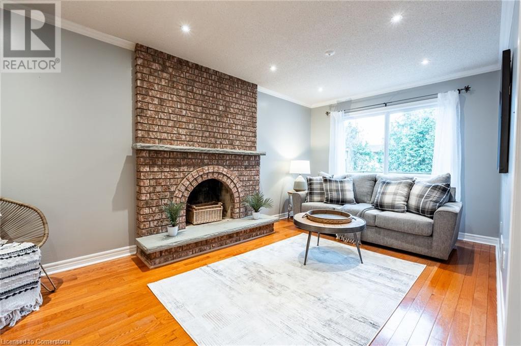 Property at 38 FELLOWES Crescent image 4