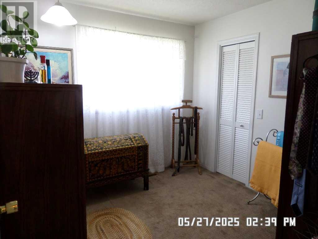 247 Doverview Crescent Se, Calgary, Alberta  T2B 1Y9 - Photo 9 - A2225529
