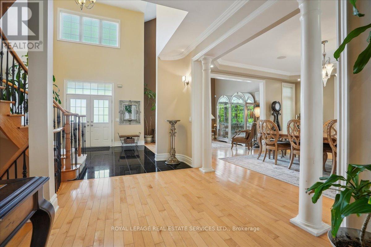 1488 Abbeydale Court, Oakville, Ontario  L6M 4W6 - Photo 10 - W12186919