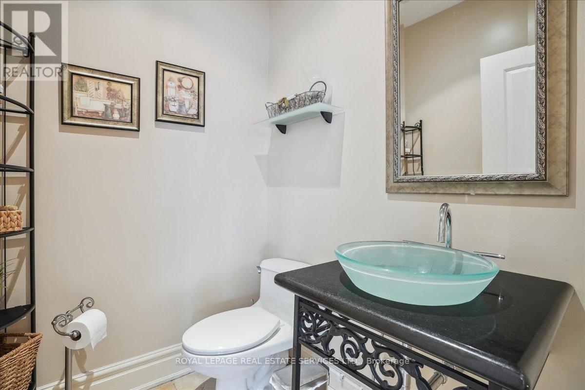 1488 Abbeydale Court, Oakville, Ontario  L6M 4W6 - Photo 22 - W12186919