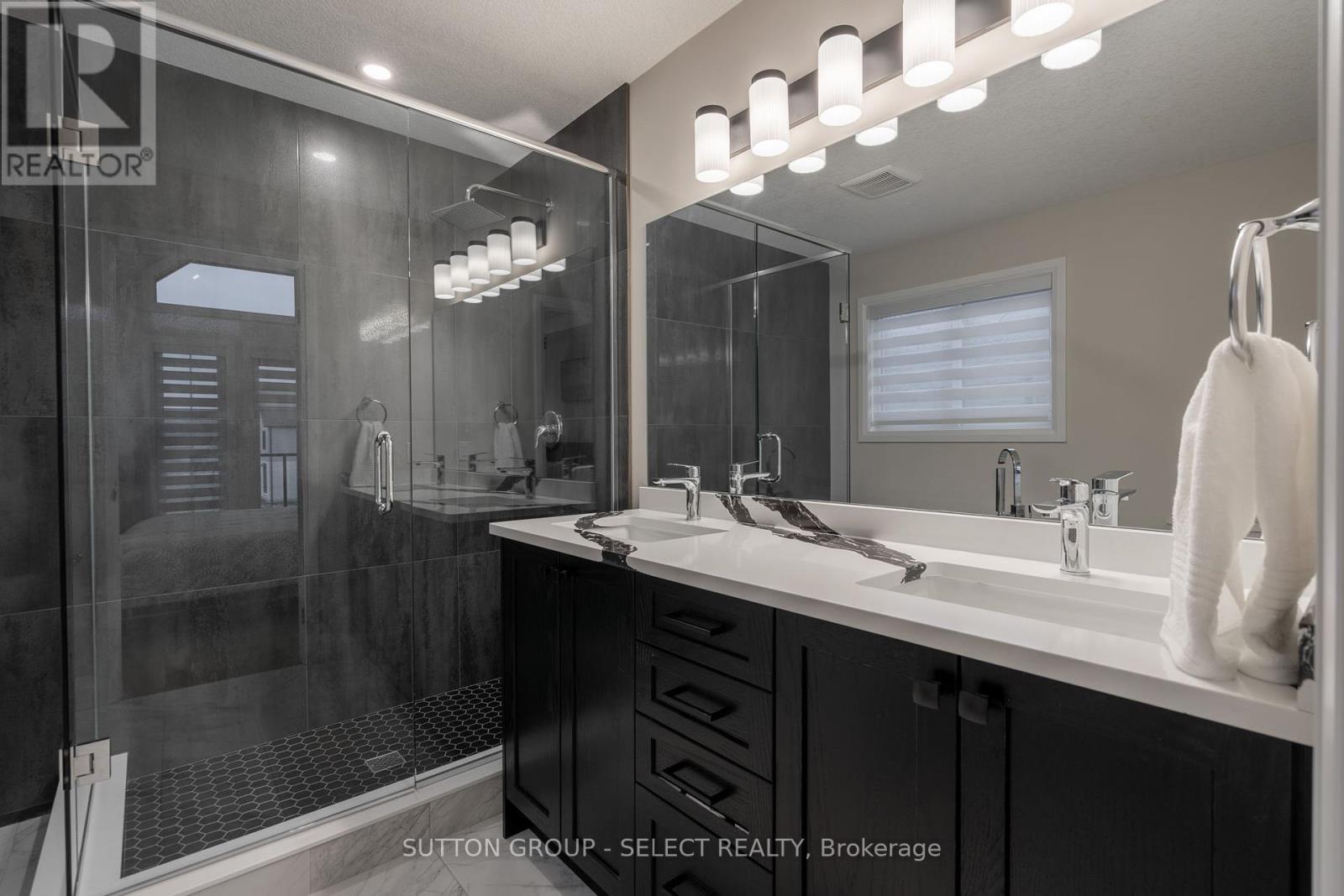 6338 Heathwoods Avenue, London South (South V), Ontario  N6P 1H5 - Photo 15 - X12186934