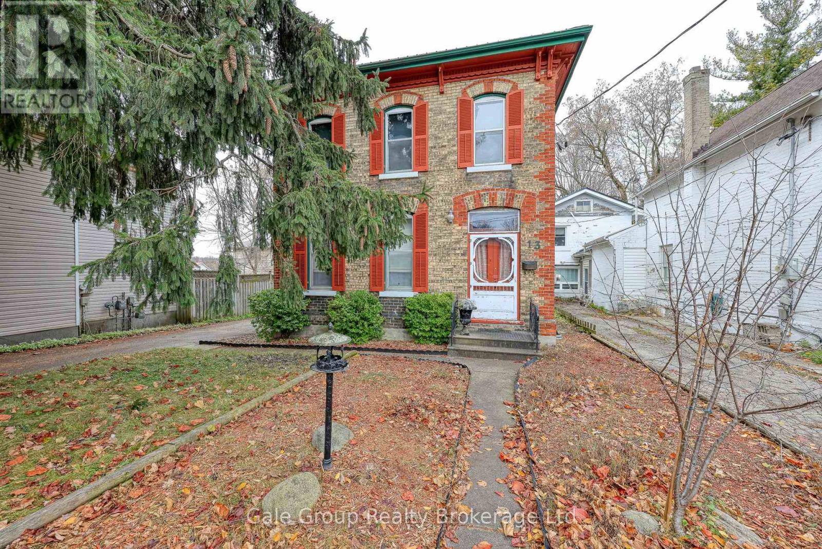 13 OXFORD STREET, Woodstock, Ontario