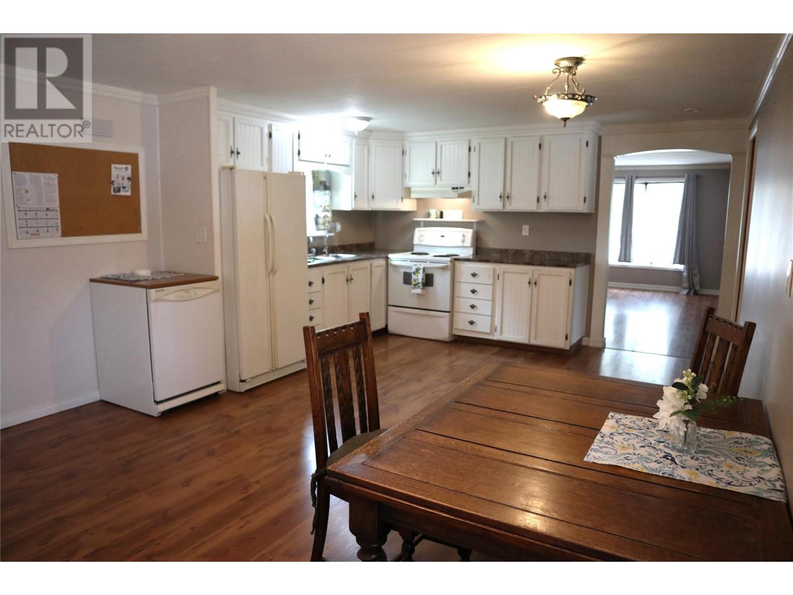 1514 Hwy 3A Unit# 1, Olalla, BC V0X1N6