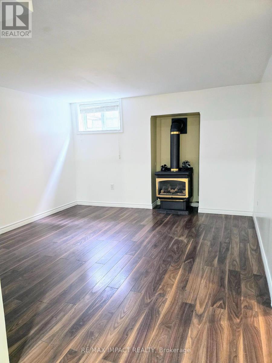 28 Fairmeadow Place E, Whitby (Blue Grass Meadows), Ontario  L1N 8W5 - Photo 2 - E12186939