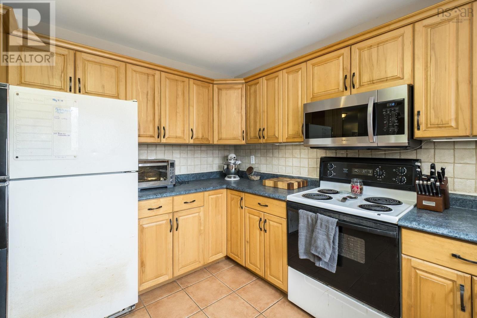 18 Merganser Avenue, Timberlea, Nova Scotia  B3T 1J1 - Photo 9 - 202510287