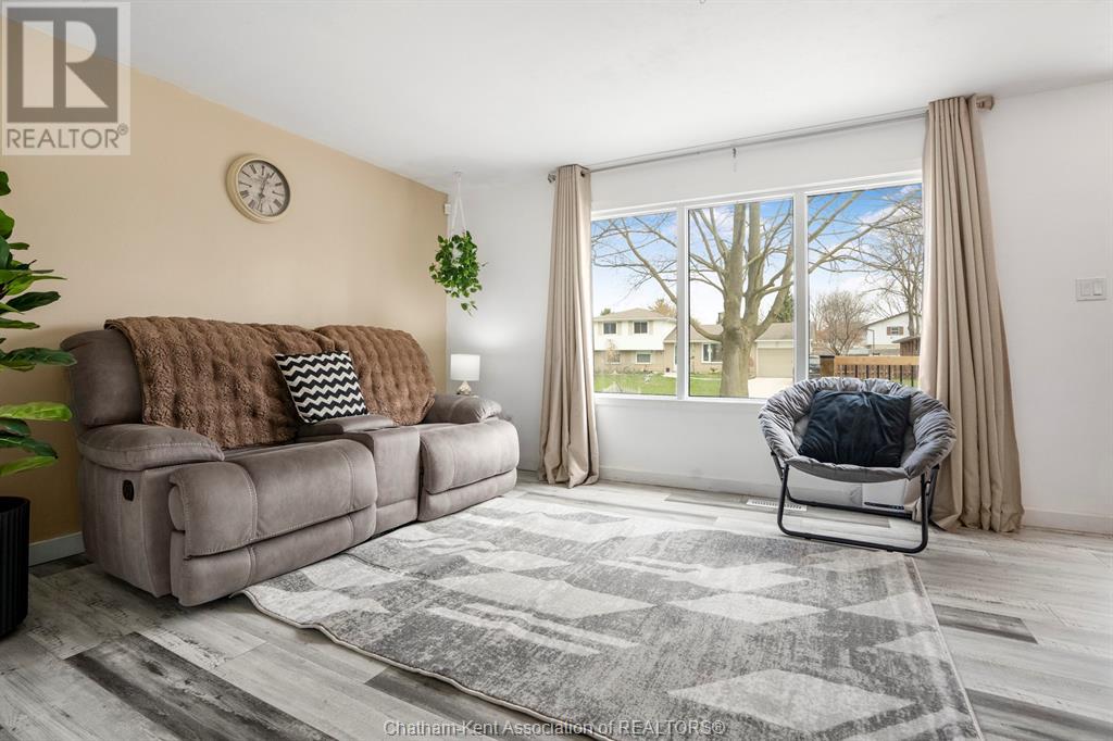 Property at 132 Berry STREET image 5