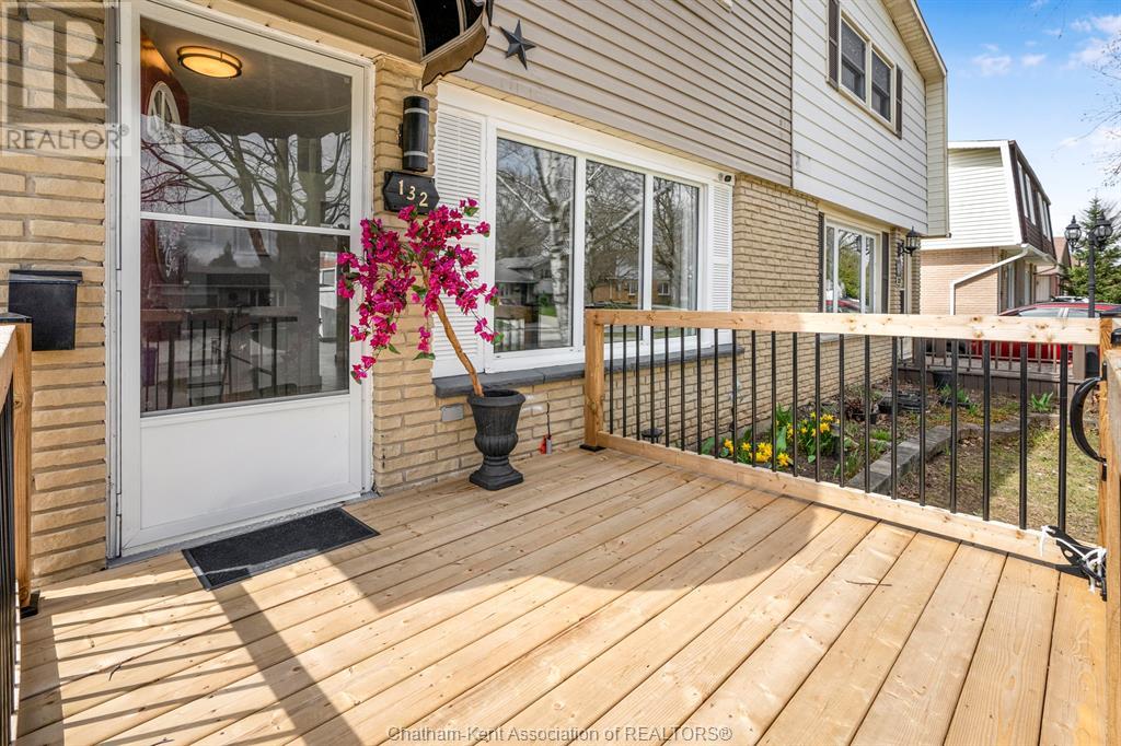 Property at 132 Berry STREET image 3