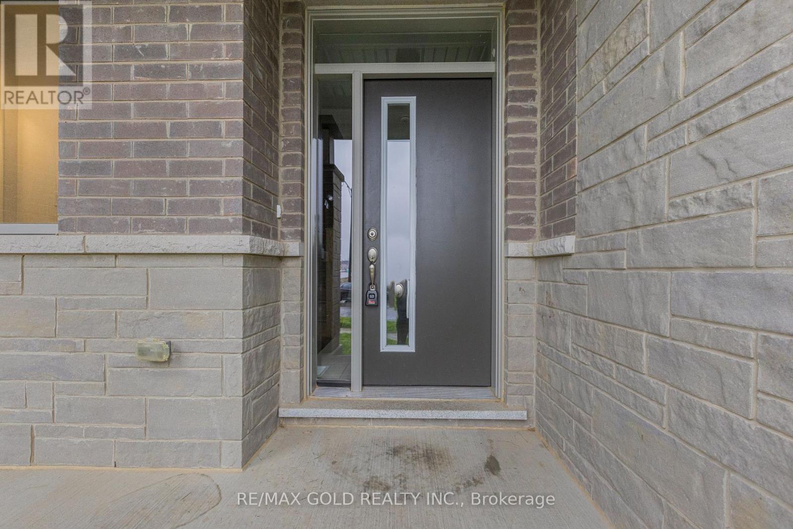 Property at 165 FORESTWALK STREET image 3