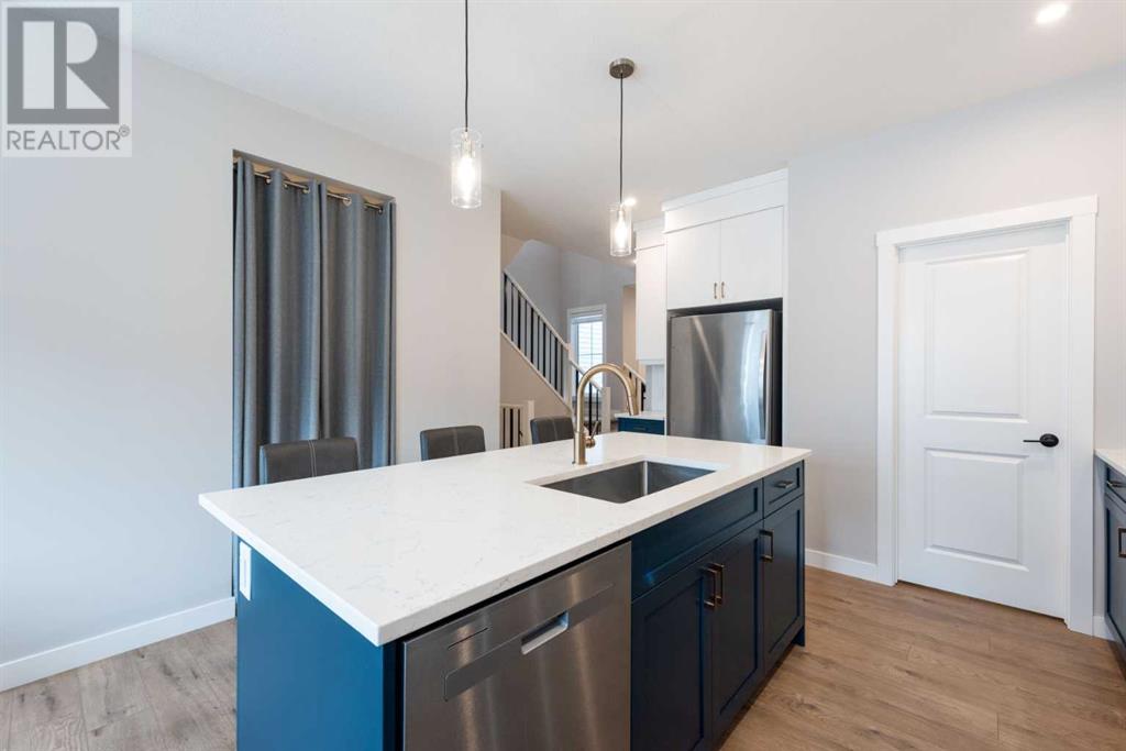 61 Calhoun Crescent, Calgary, Alberta  T3P 1X8 - Photo 5 - A2204905
