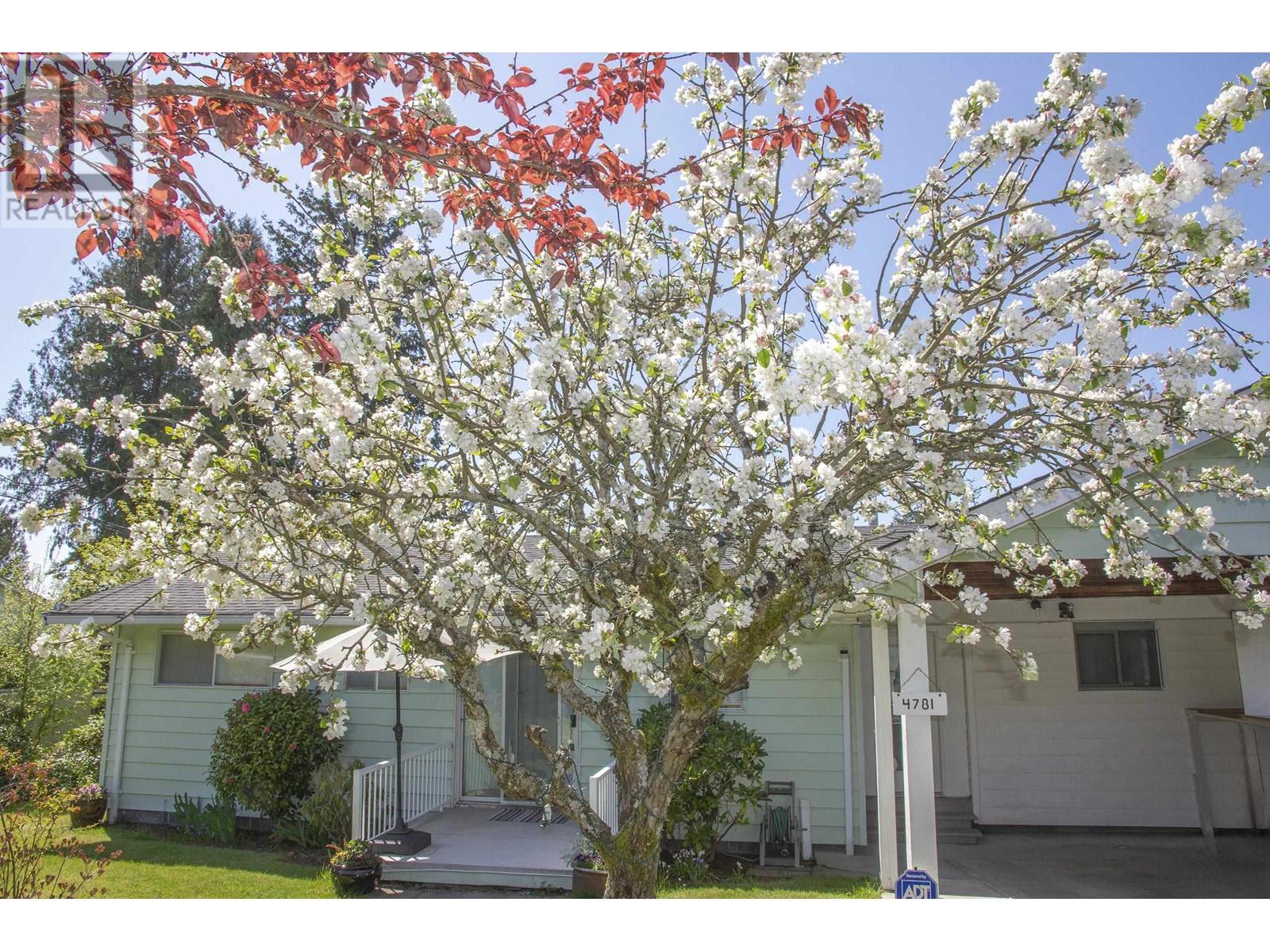 Property at 4781 LAUREL AVENUE image 4