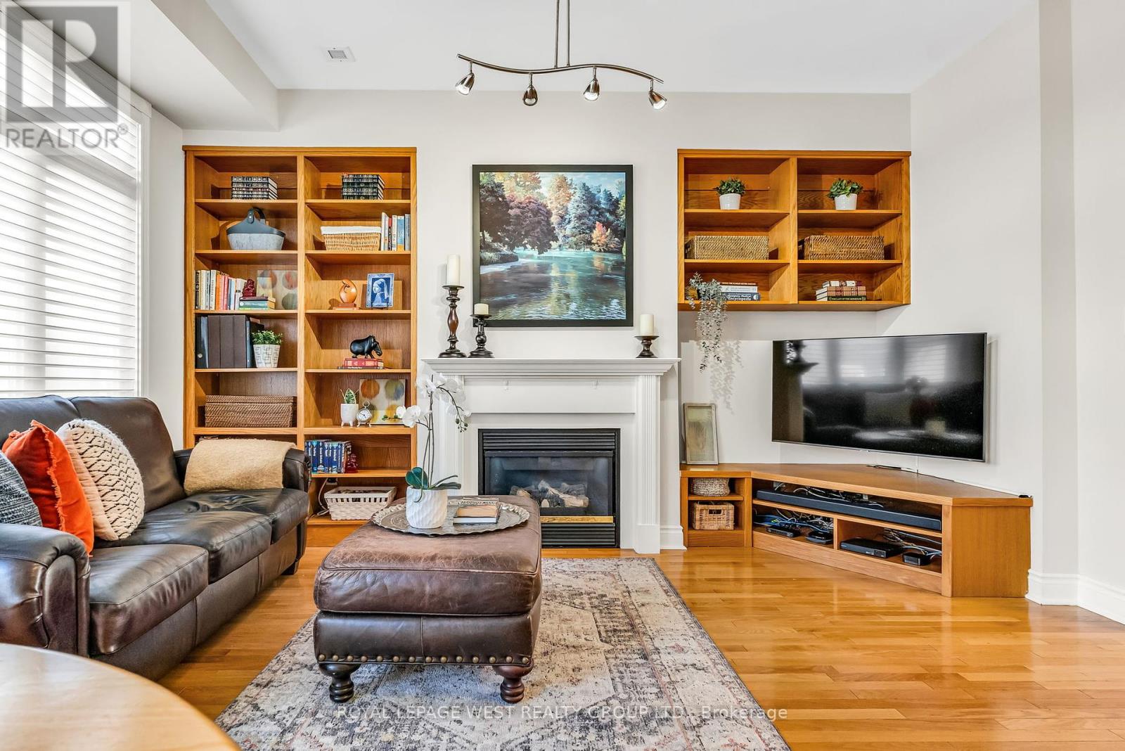 16 Yachters Lane, Toronto, Ontario  M8V 4C5 - Photo 6 - W12098709