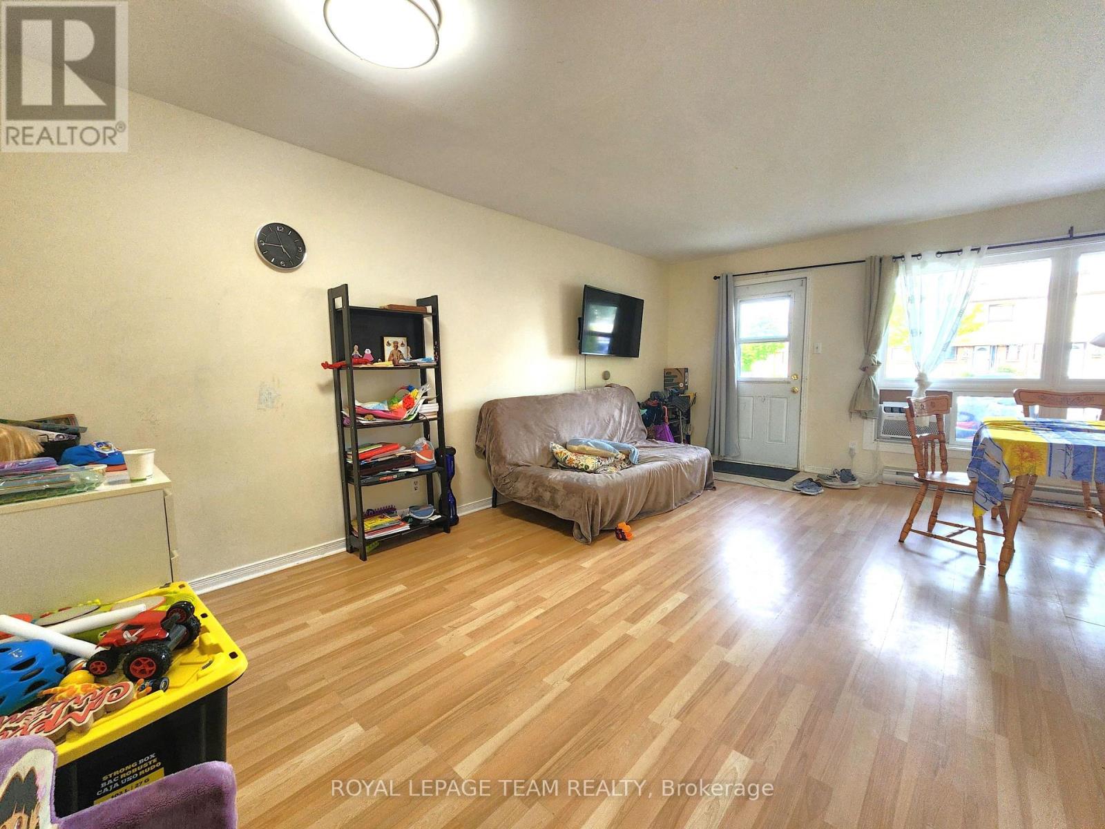 B - 25 Bertona Street, Ottawa, Ontario  K2G 4G7 - Photo 7 - X12186963