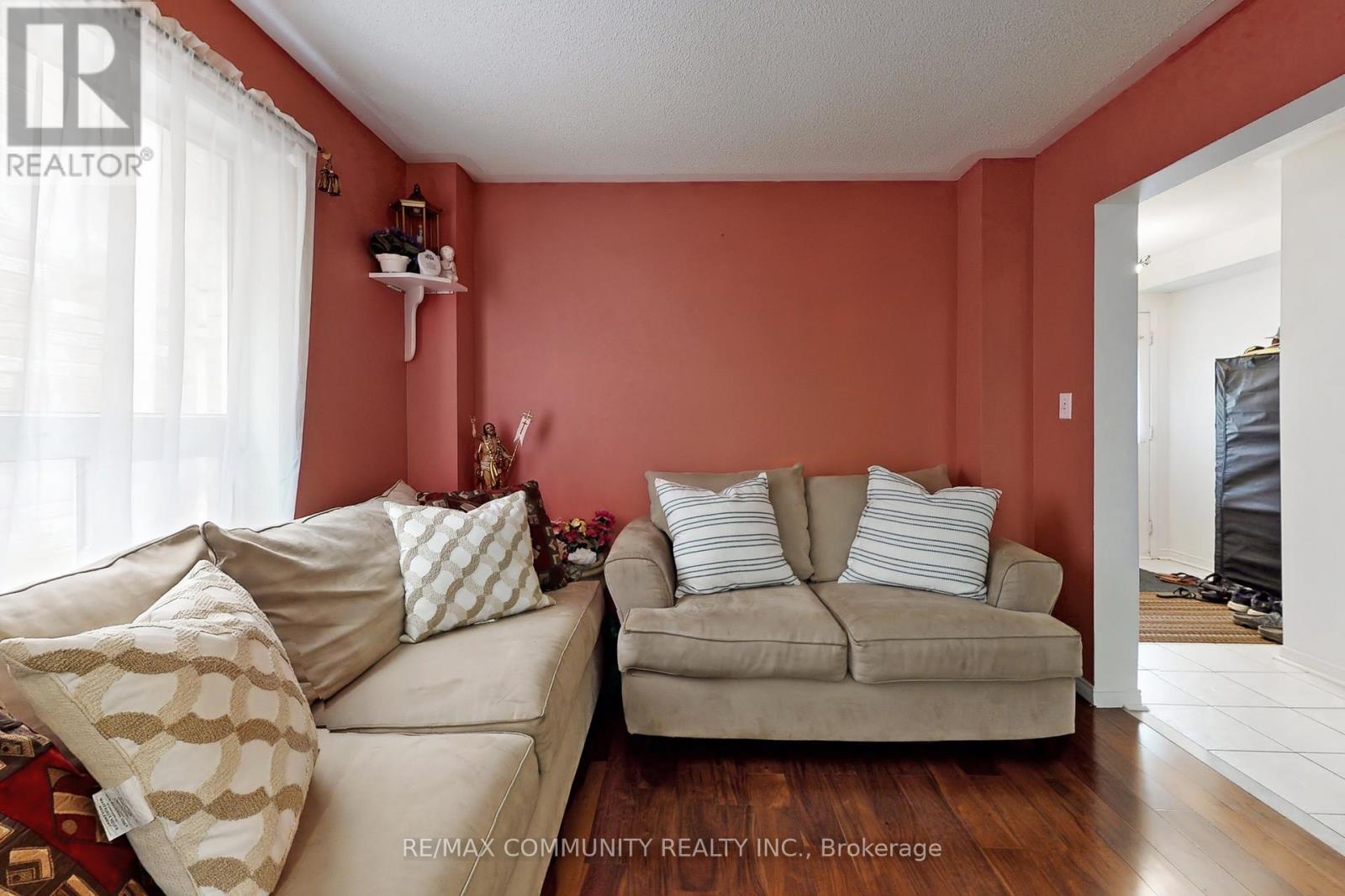 6 Hibbard Drive, Ajax, Ontario  L1Z 1J7 - Photo 11 - E12181020