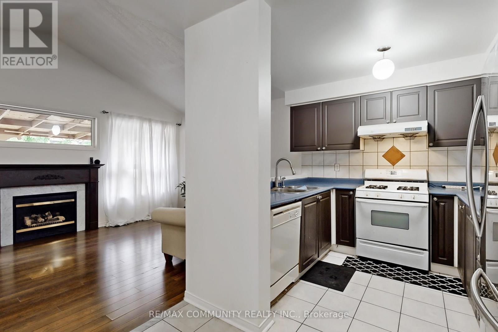 6 Hibbard Drive, Ajax, Ontario  L1Z 1J7 - Photo 14 - E12181020