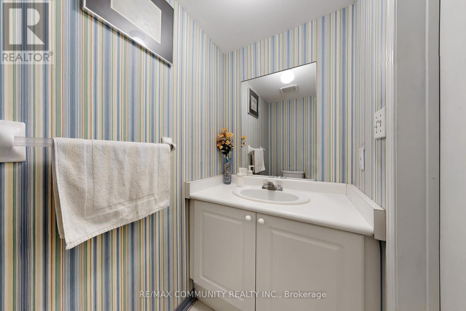 6 Hibbard Drive, Ajax, Ontario  L1Z 1J7 - Photo 17 - E12181020