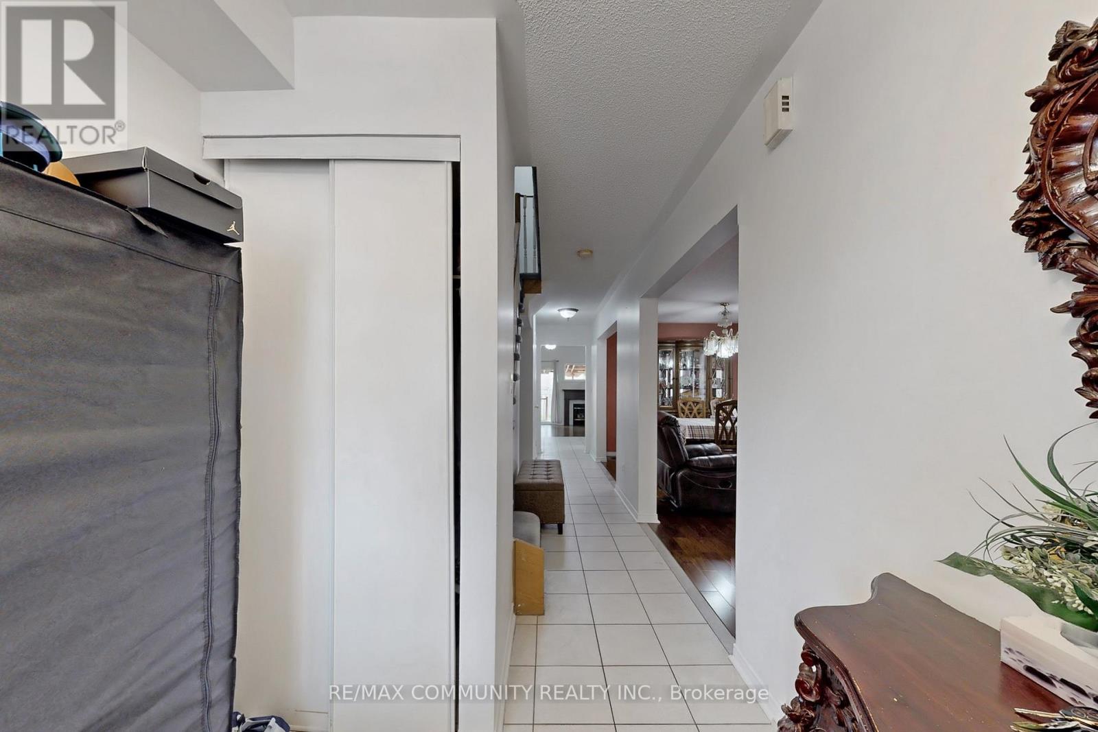 6 Hibbard Drive, Ajax, Ontario  L1Z 1J7 - Photo 18 - E12181020