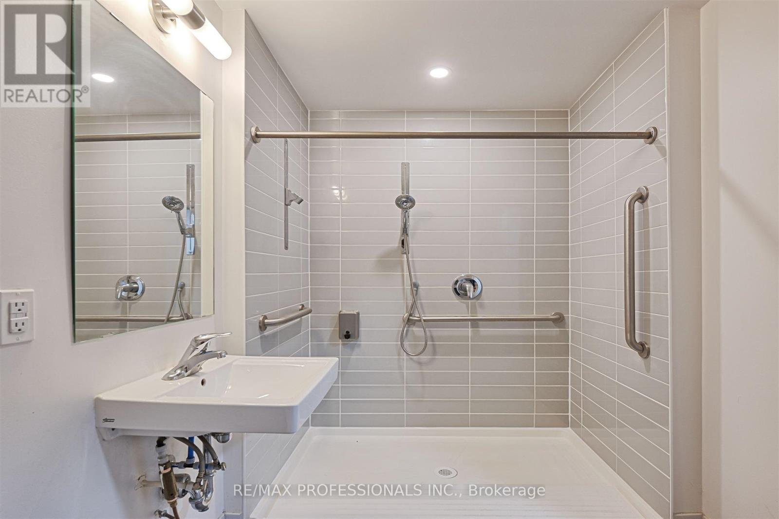 103 - 37 Antrim Crescent, Toronto, Ontario  M1P 0E8 - Photo 29 - E12186953
