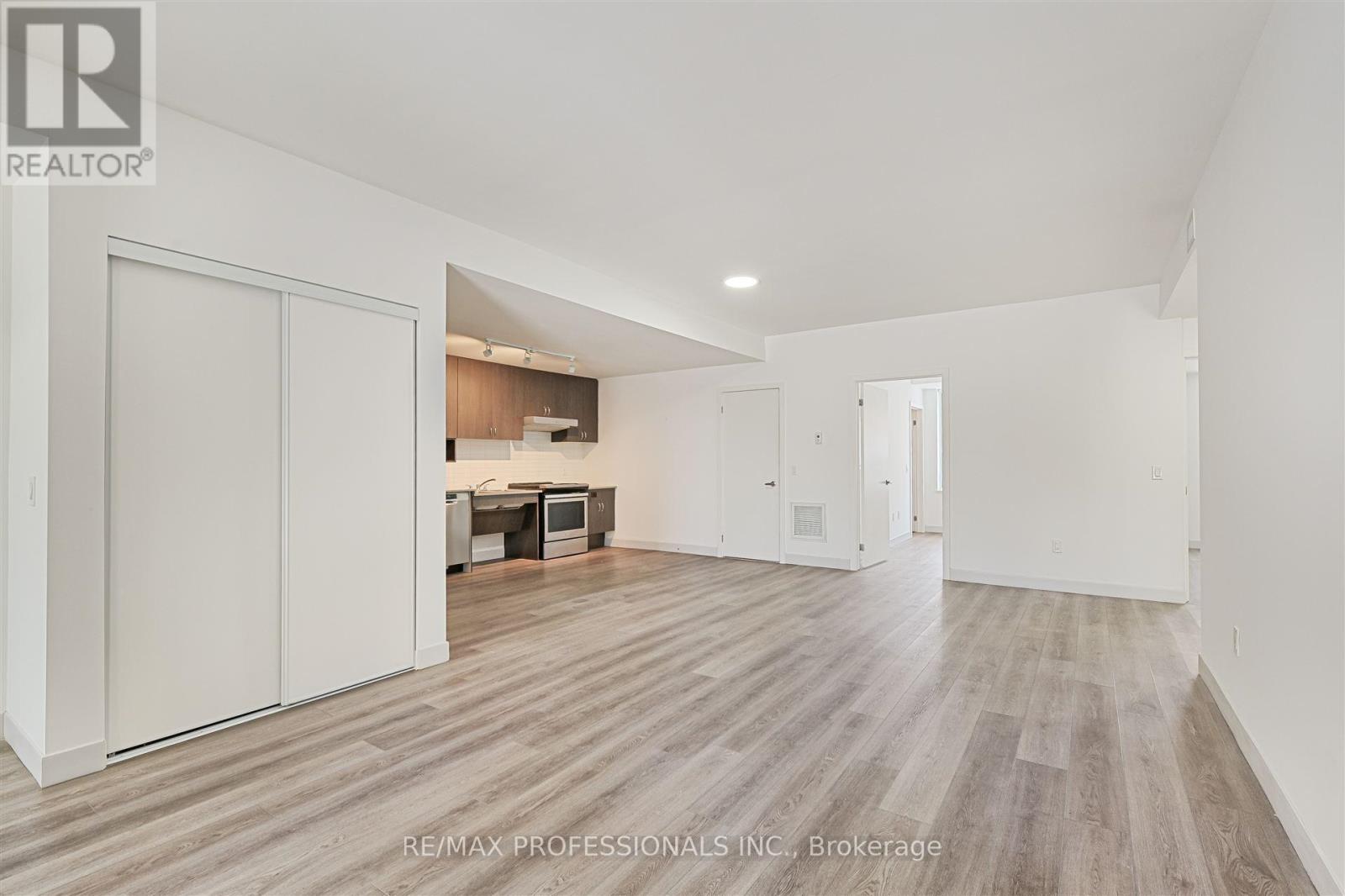 103 - 37 Antrim Crescent, Toronto, Ontario  M1P 0E8 - Photo 8 - E12186953
