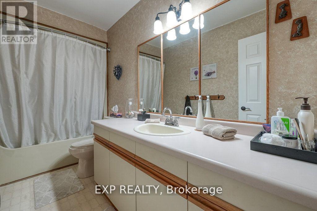 68 Thompson Place, East Zorra-Tavistock (Innerkip), Ontario  N0J 1M0 - Photo 13 - X12167146