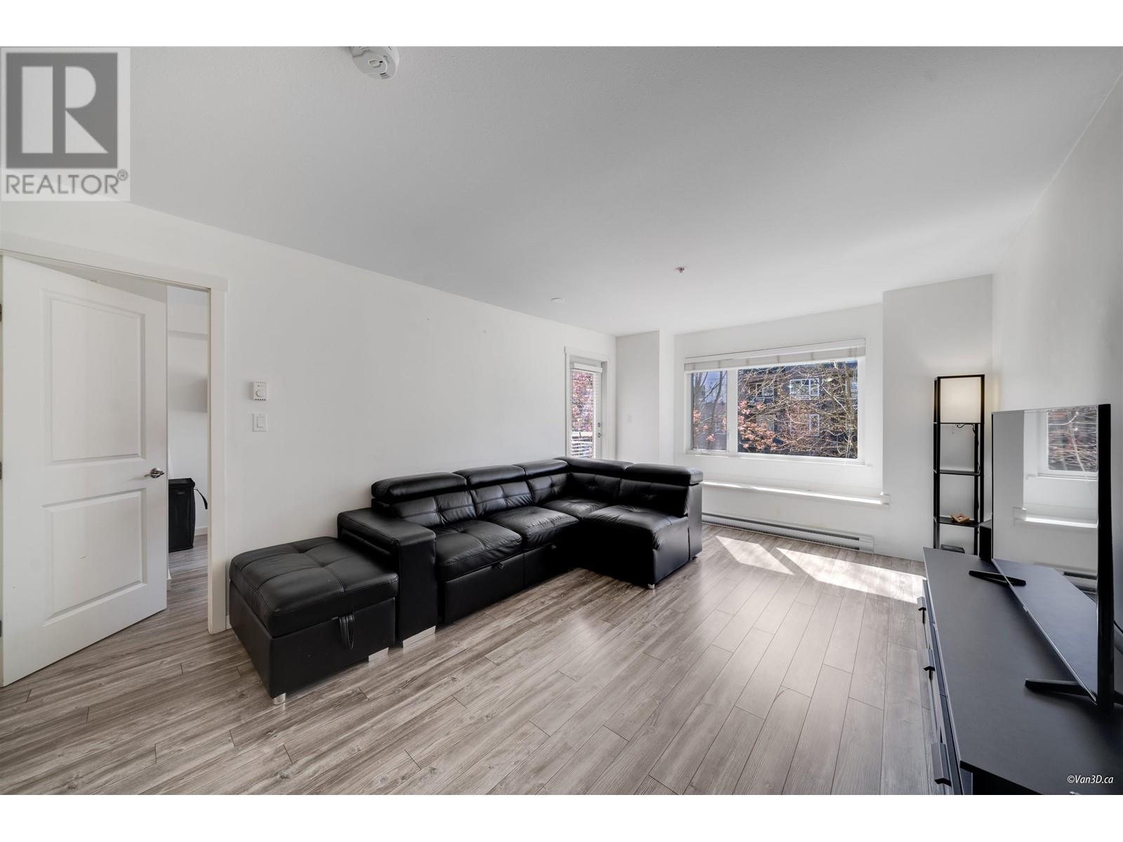 211 2373 Atkins Avenue, Port Coquitlam, British Columbia  V3C 1Y7 - Photo 2 - R2989877