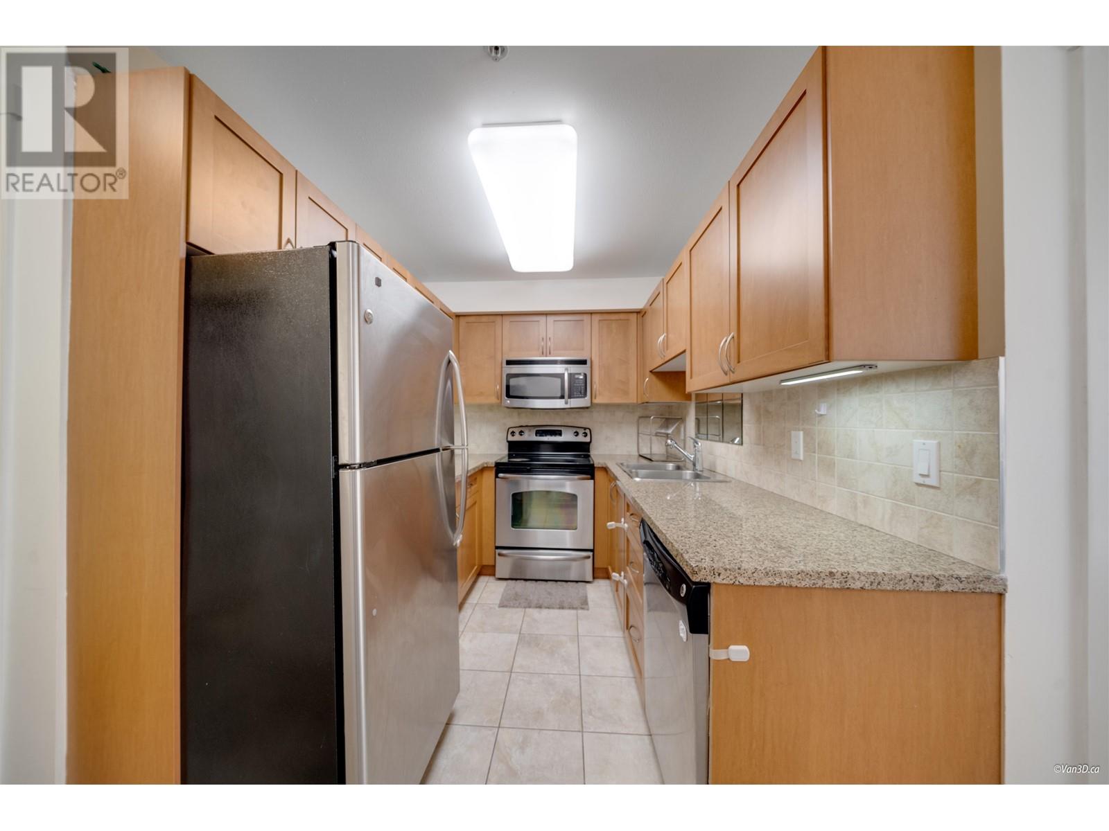 211 2373 Atkins Avenue, Port Coquitlam, British Columbia  V3C 1Y7 - Photo 15 - R2989877