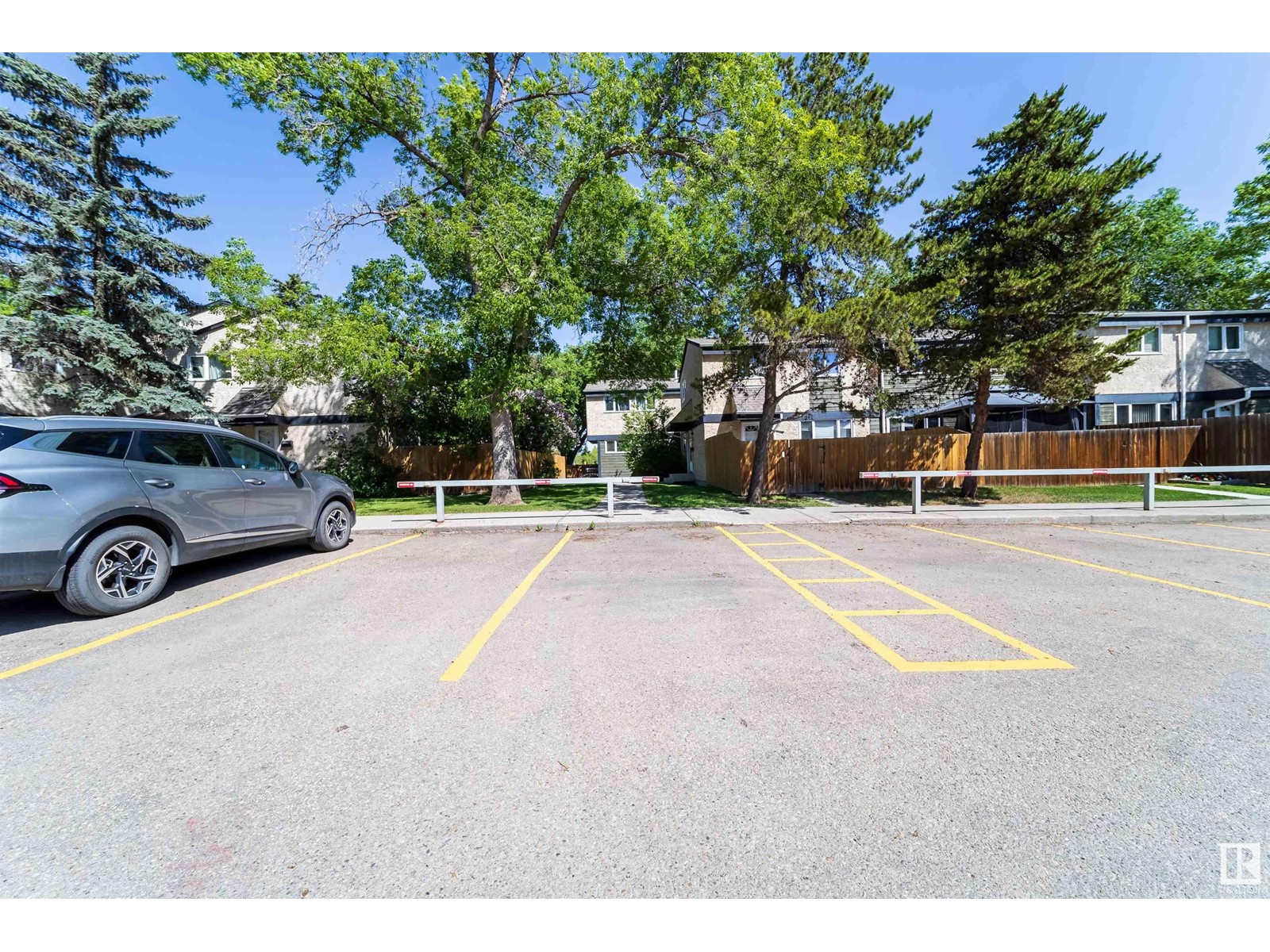 52 Belmead Gardens Gd Nw, Edmonton, Alberta  T5T 1J1 - Photo 7 - E4439727