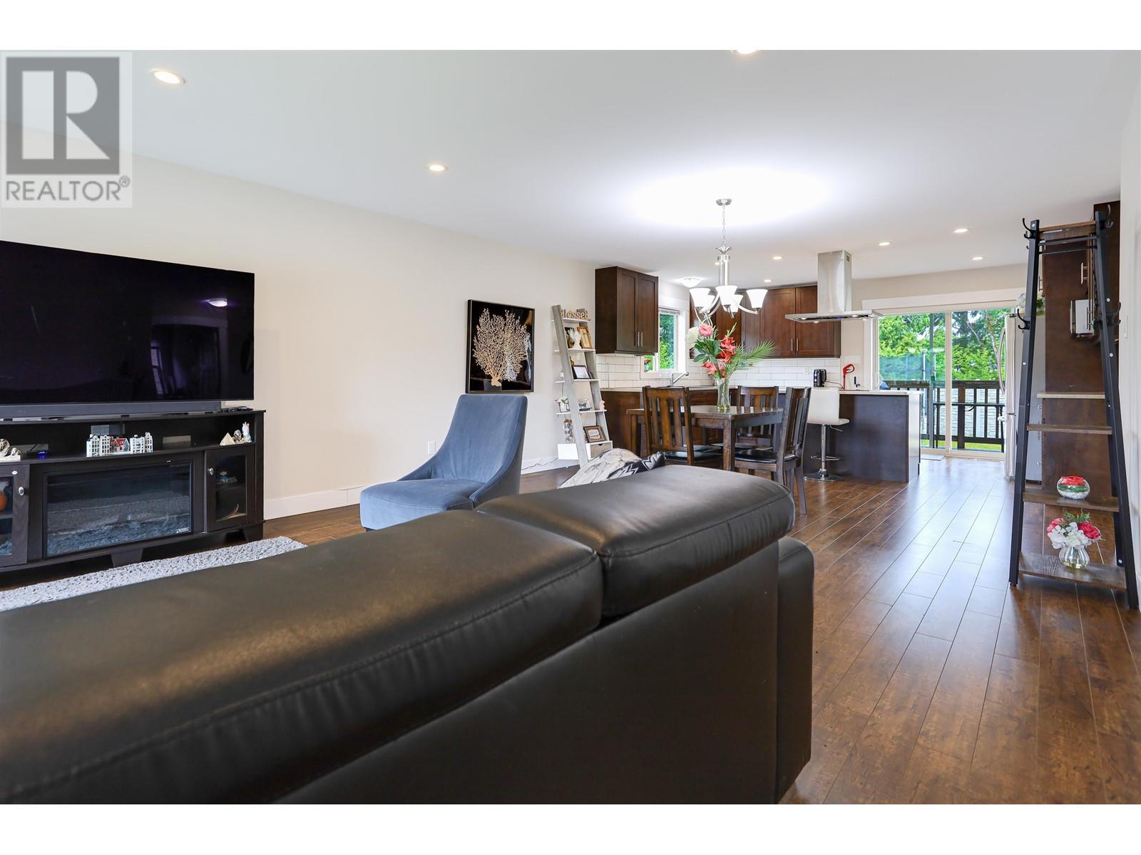 88 Blackberry Street, Kitimat, British Columbia  V8C 0A6 - Photo 2 - R3009198