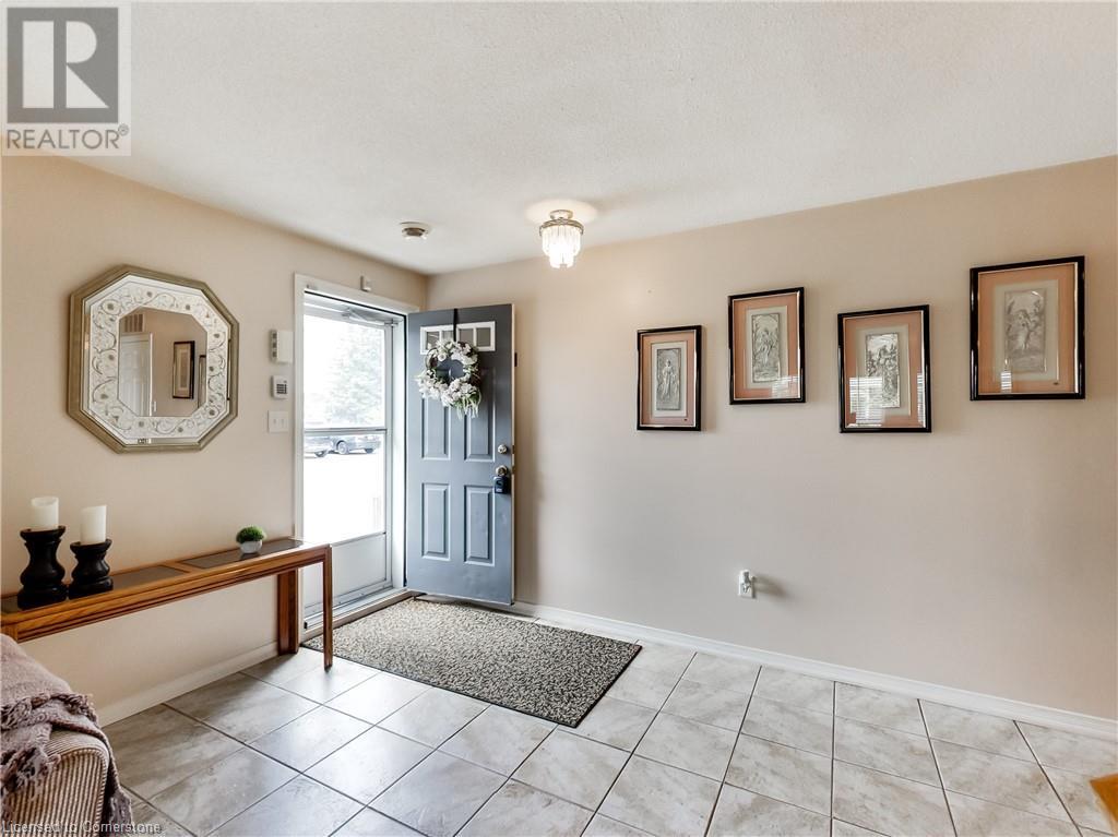 Property at 897 STONE CHURCH Road E Unit# 4 image 5