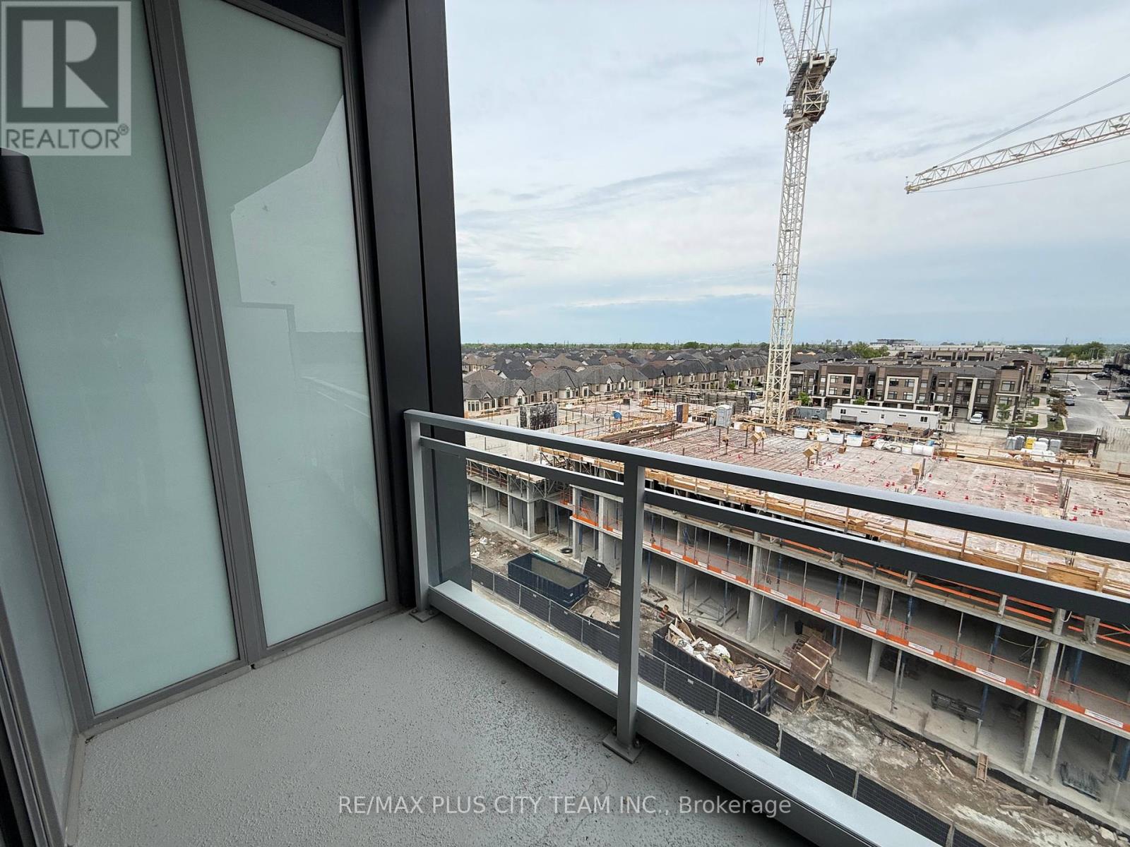 618 - 2501 Saw Whet Boulevard, Oakville, Ontario  L6M 5N2 - Photo 15 - W12185297