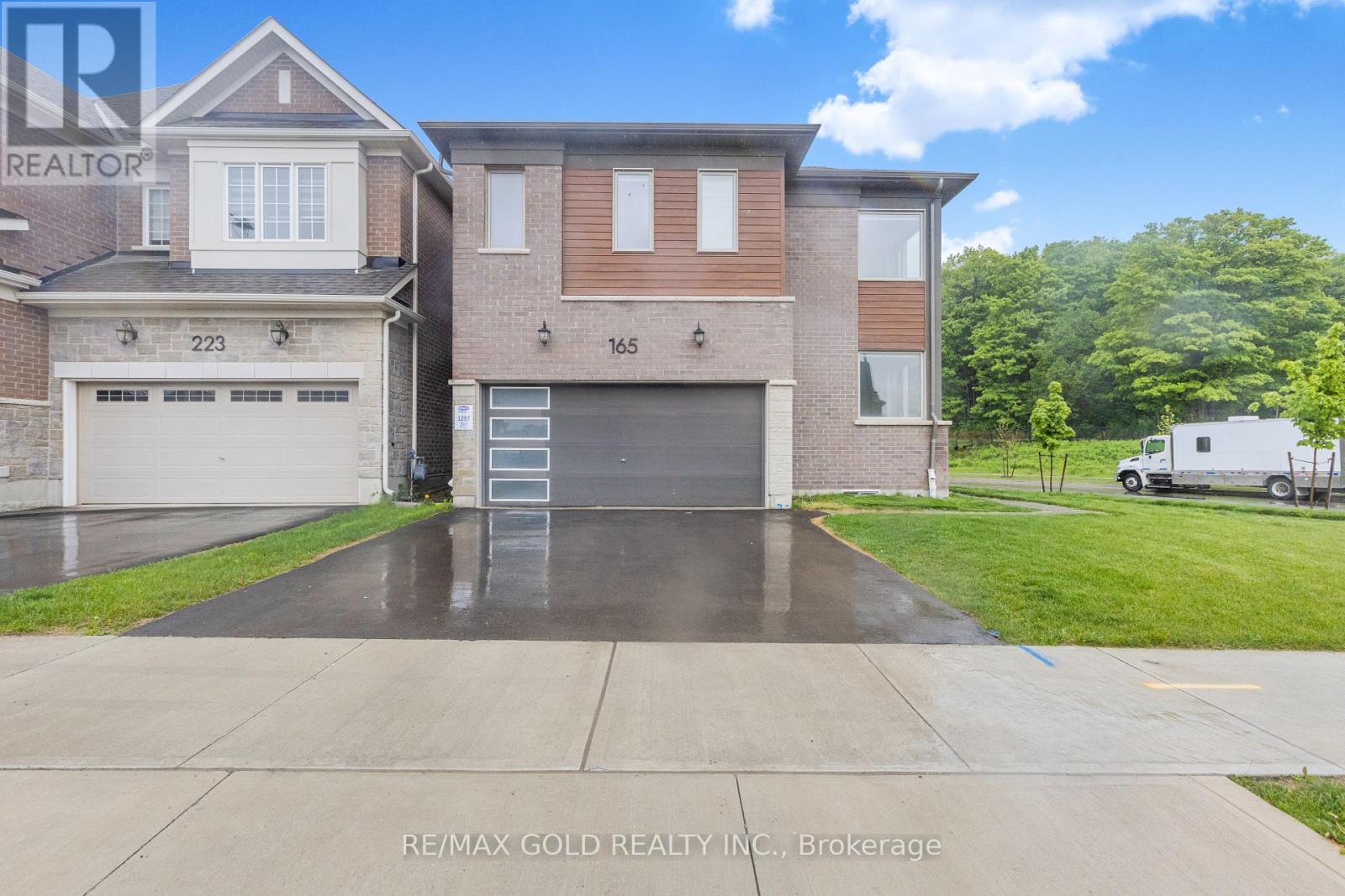 165 FORESTWALK STREET, Kitchener, Ontario