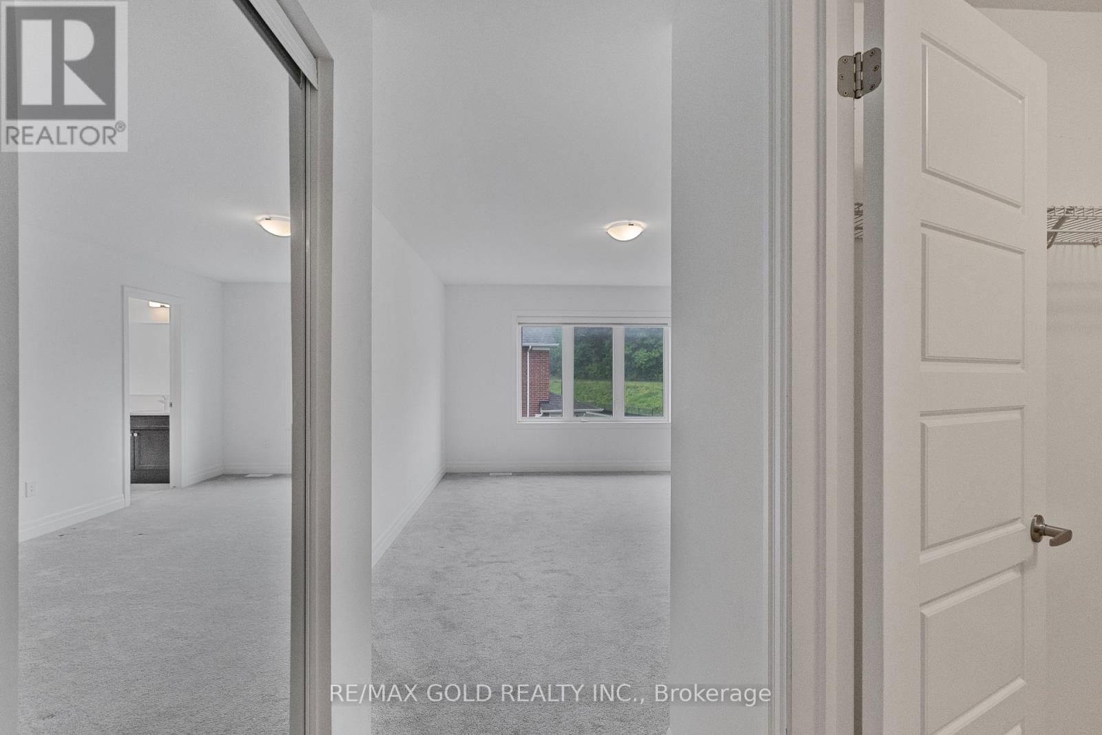 165 Forestwalk Street, Kitchener, Ontario  N2R 0T2 - Photo 22 - X12186942