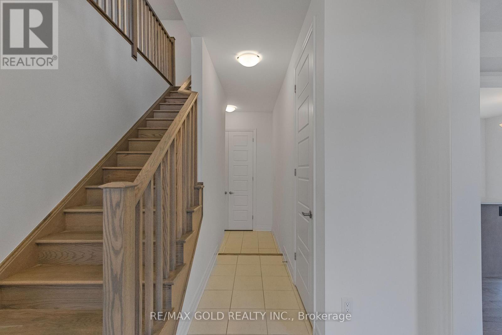 165 Forestwalk Street, Kitchener, Ontario  N2R 0T2 - Photo 8 - X12186942