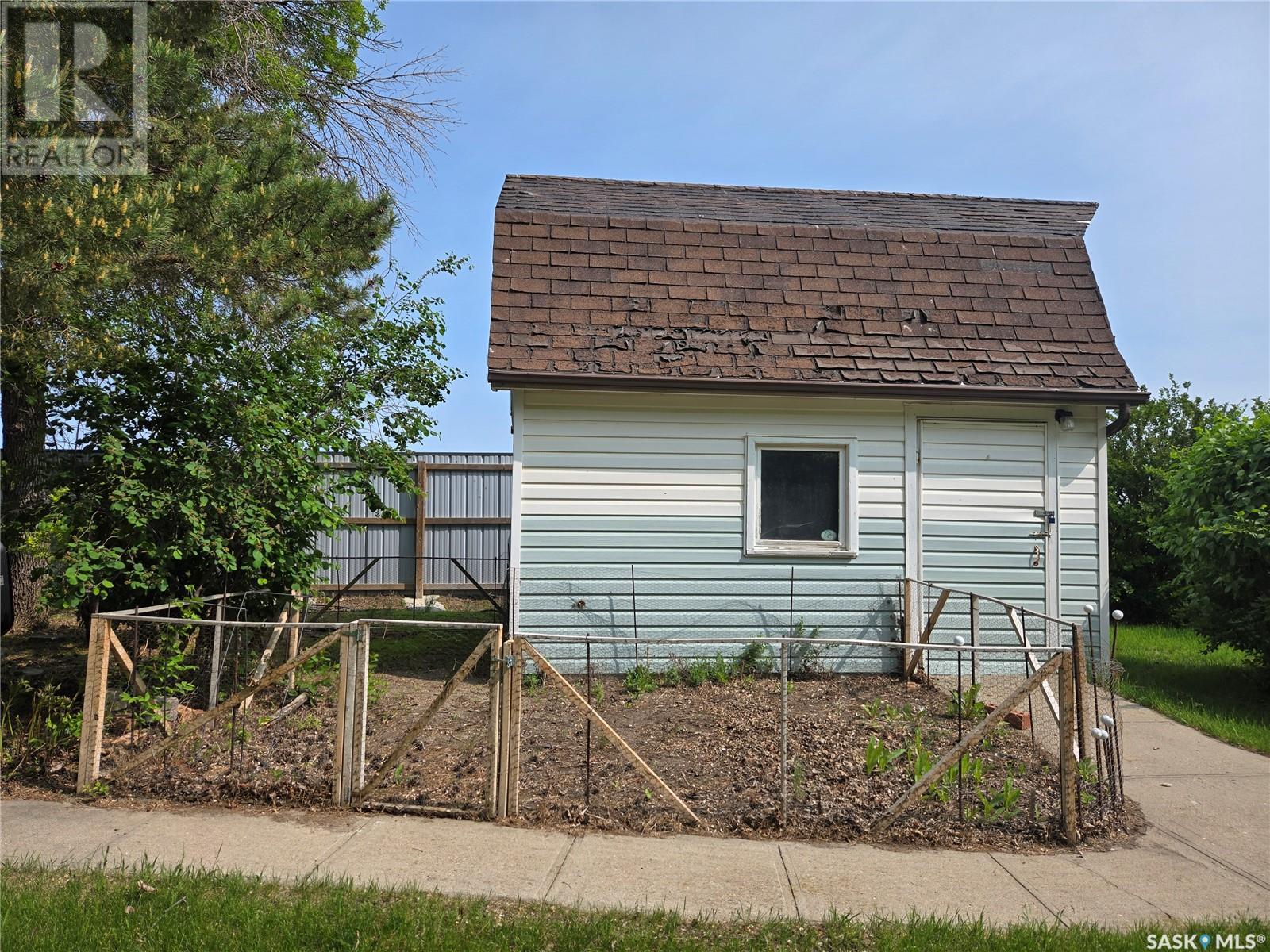 2318 Victory Road, Estevan, Saskatchewan  S4A 1Y4 - Photo 47 - SK007846