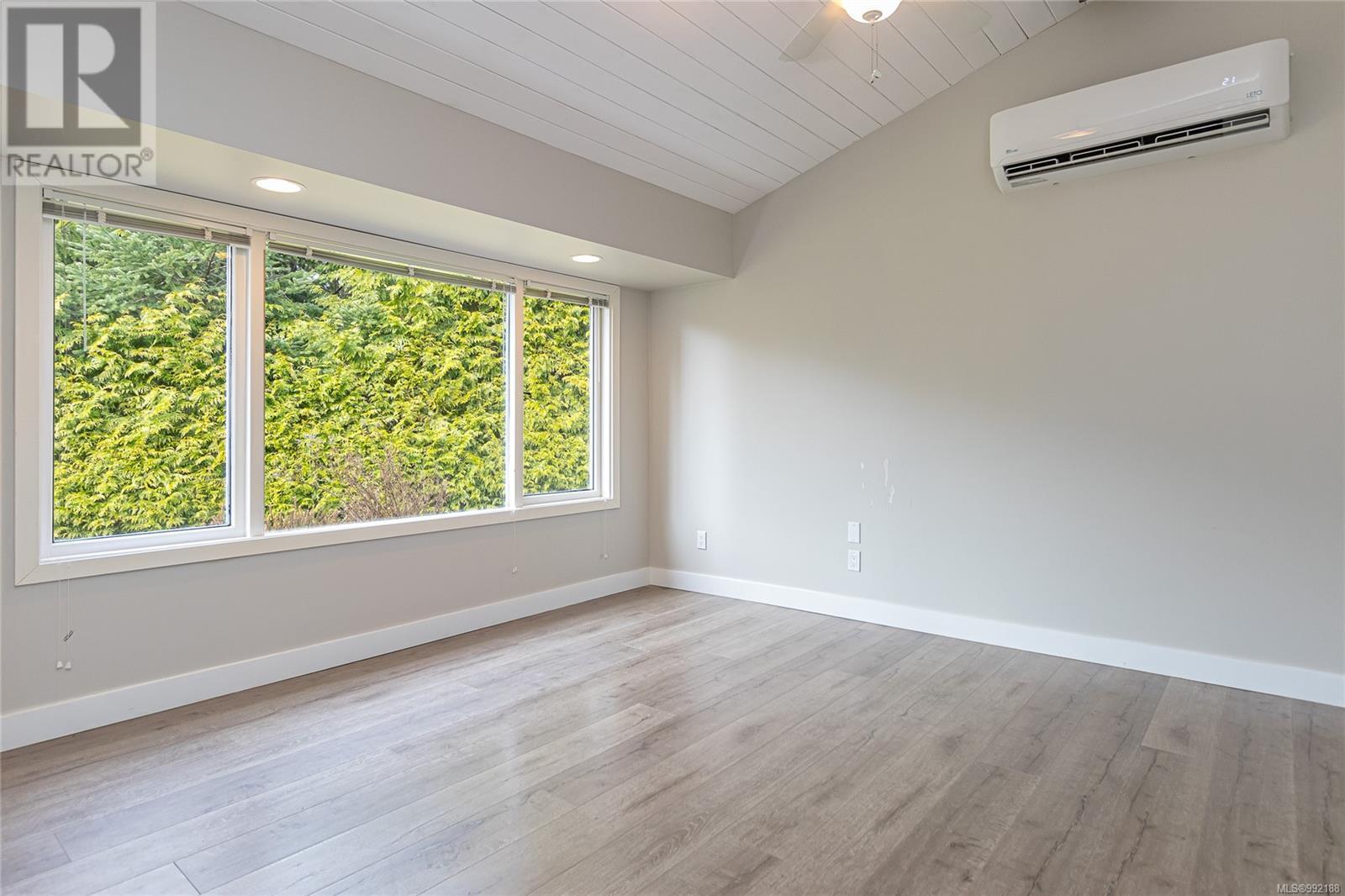 421 Quatsino Rd, Qualicum Beach, British Columbia  V9K 1B5 - Photo 8 - 992188