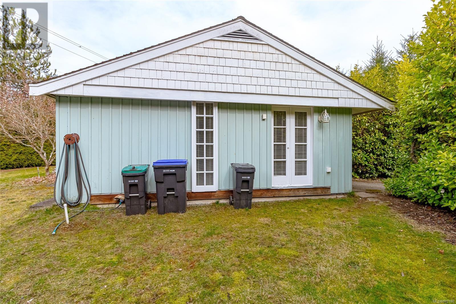 421 Quatsino Rd, Qualicum Beach, British Columbia  V9K 1B5 - Photo 45 - 992188